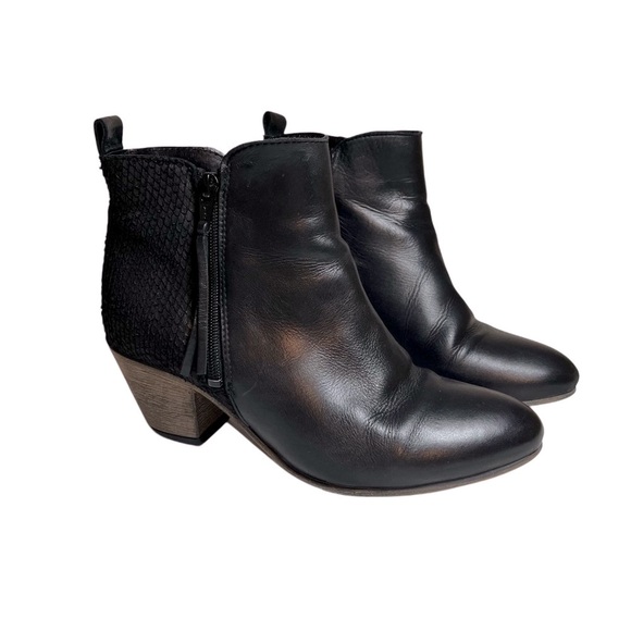 Eos Cisco Black Genuine Leather Chelsea Ankle Zip up Boots snake 38 8 - Picture 2 of 12